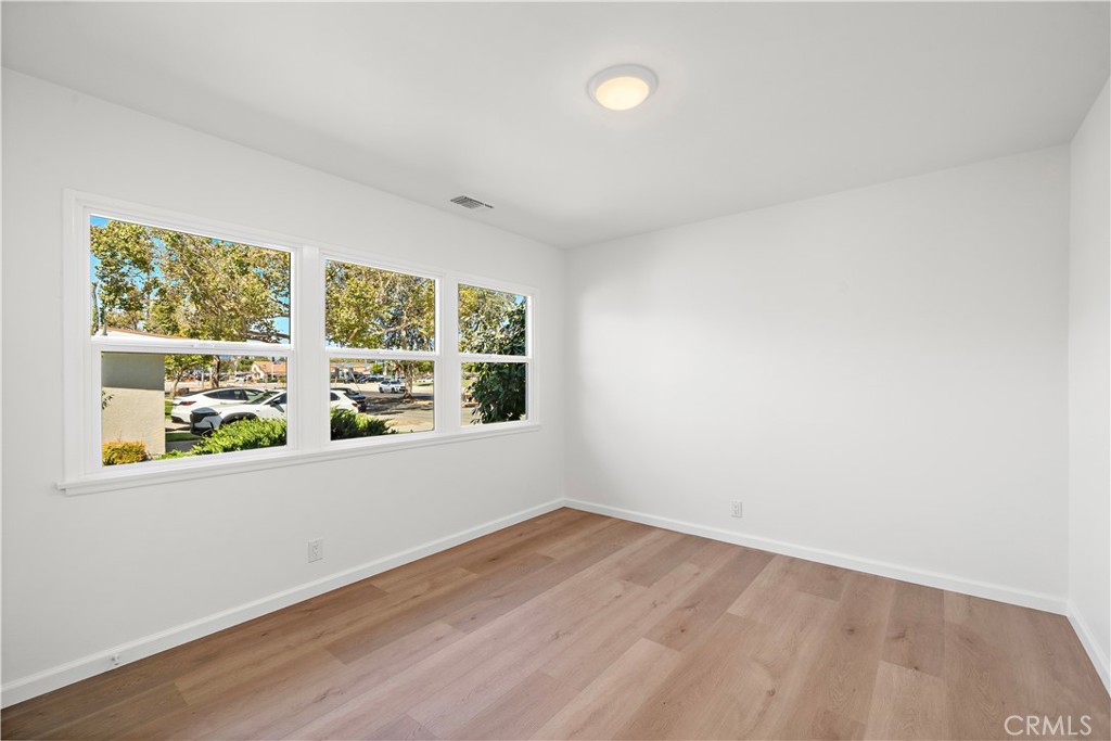 2929 N Studebaker Property Photo 10