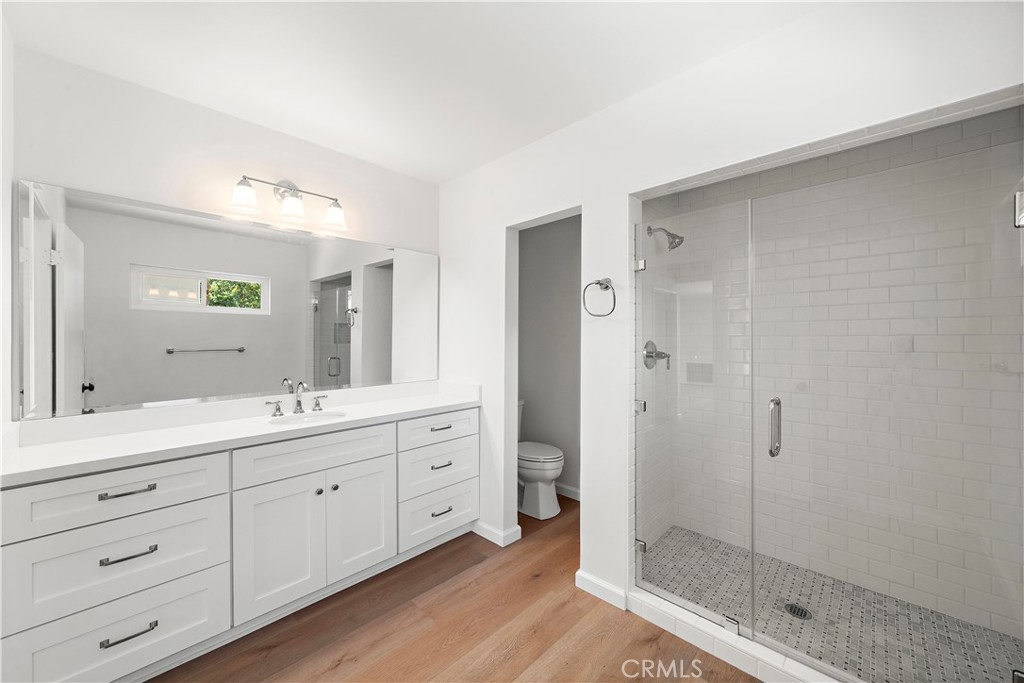 2929 N Studebaker Property Photo 11