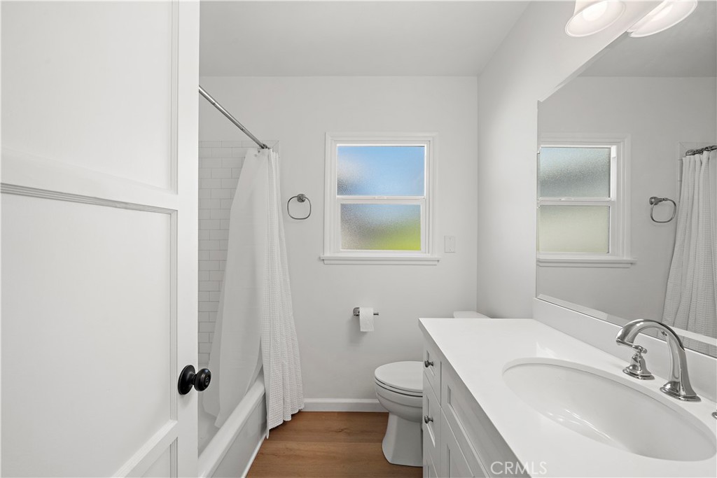 2929 N Studebaker Property Photo 12