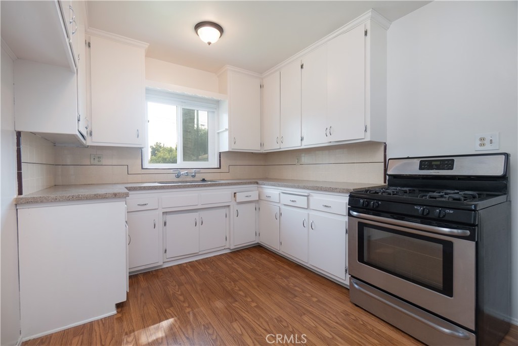 745 N Currier Property Photo 12