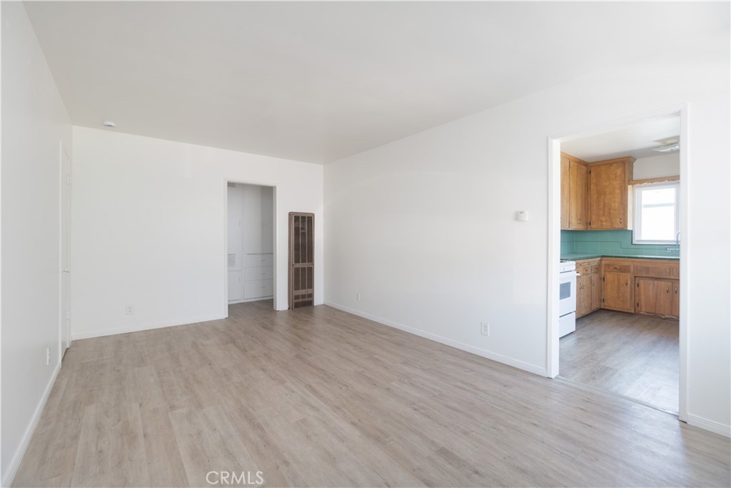 745 N Currier Property Photo 21
