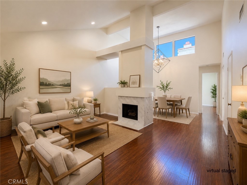 12 Navarre Property Photo 6