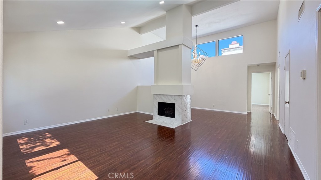 12 Navarre Property Photo 7