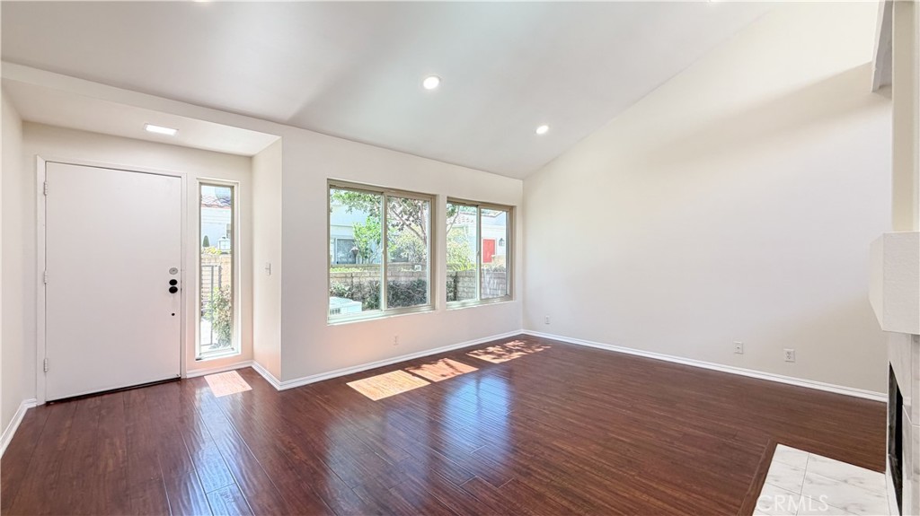 12 Navarre Property Photo 10