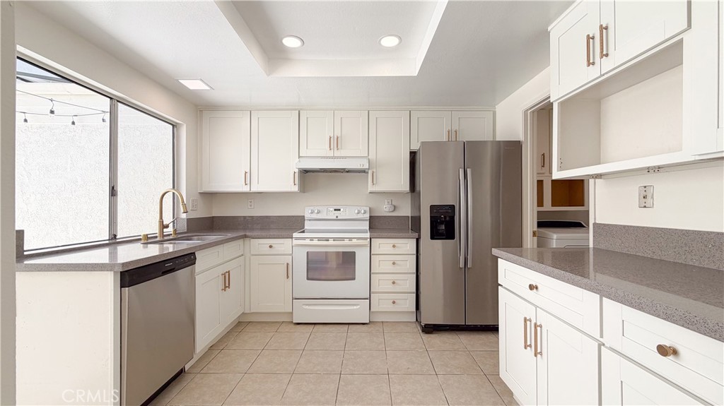 12 Navarre Property Photo 15