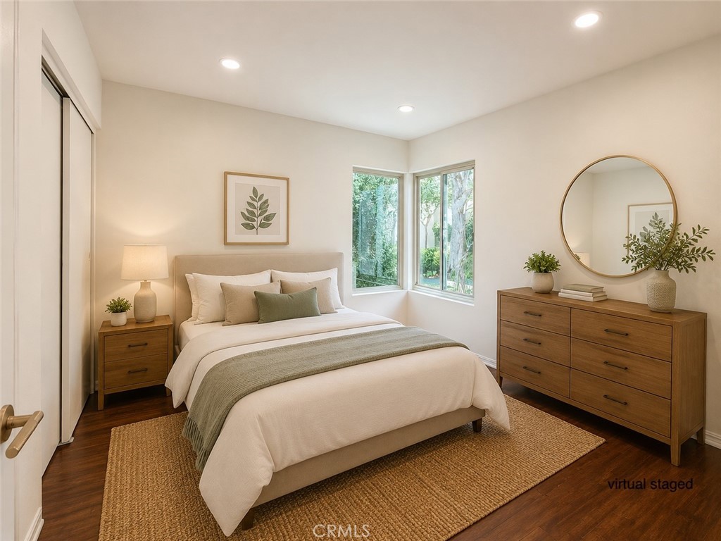 12 Navarre Property Photo 21