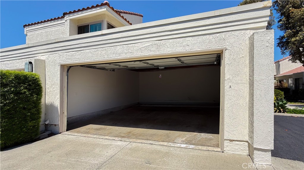 12 Navarre Property Photo 31