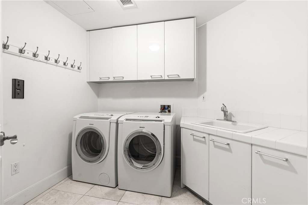 5104 Scholarship Property Photo 30