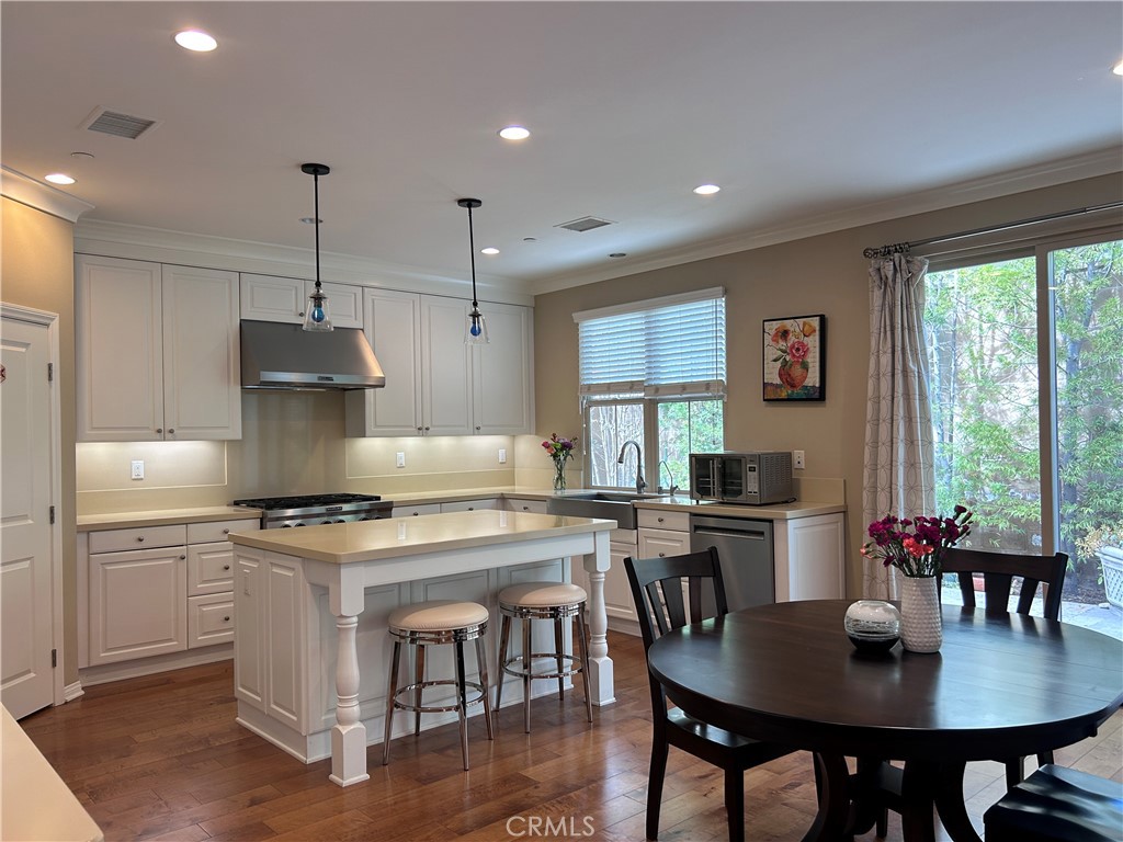 63 Elmdale Property Photo 3