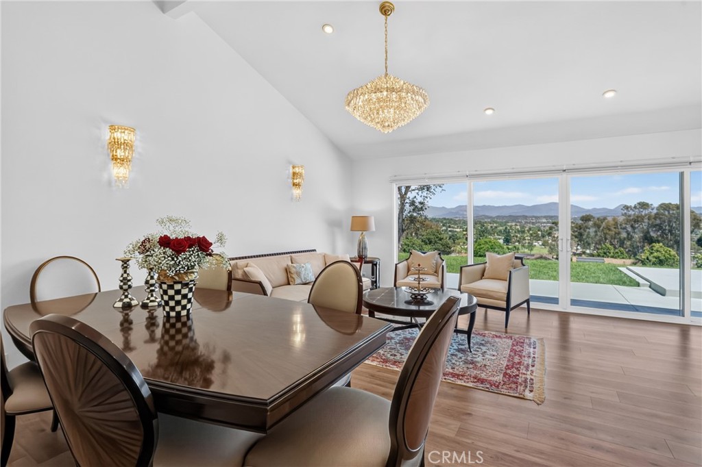 27182 Calle Del Cid Property Photo 6