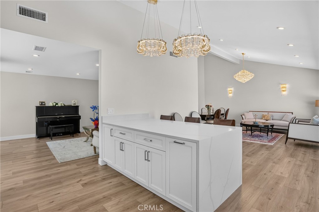 27182 Calle Del Cid Property Photo 13