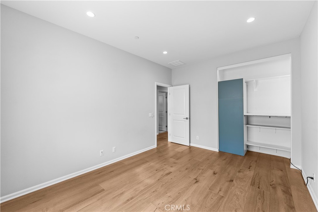 166 Frontier Property Photo 27