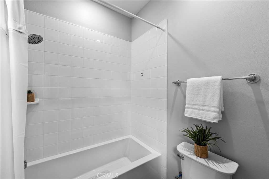 166 Frontier Property Photo 29