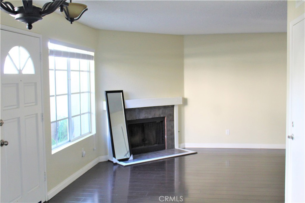 42 Columbia 11 Property Photo 4