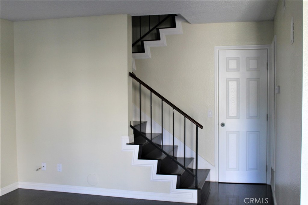 42 Columbia 11 Property Photo 5