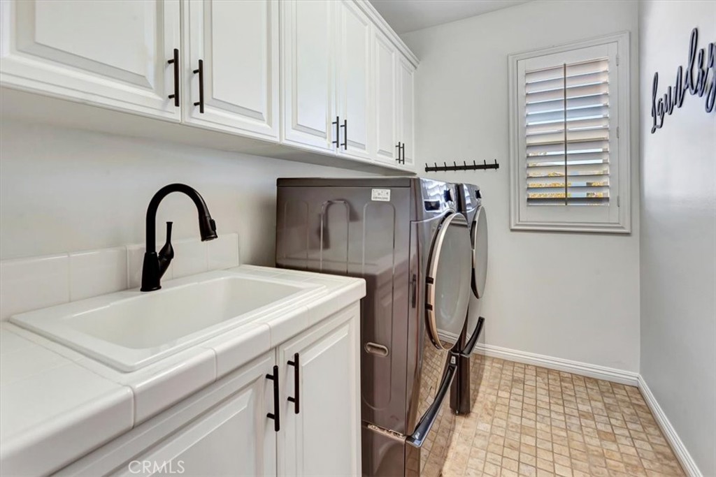 15 Julia Street Property Photo 35