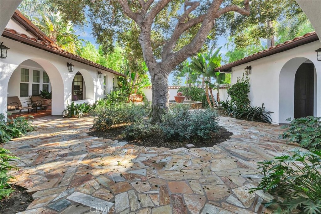 15 Julia Street Property Photo 47
