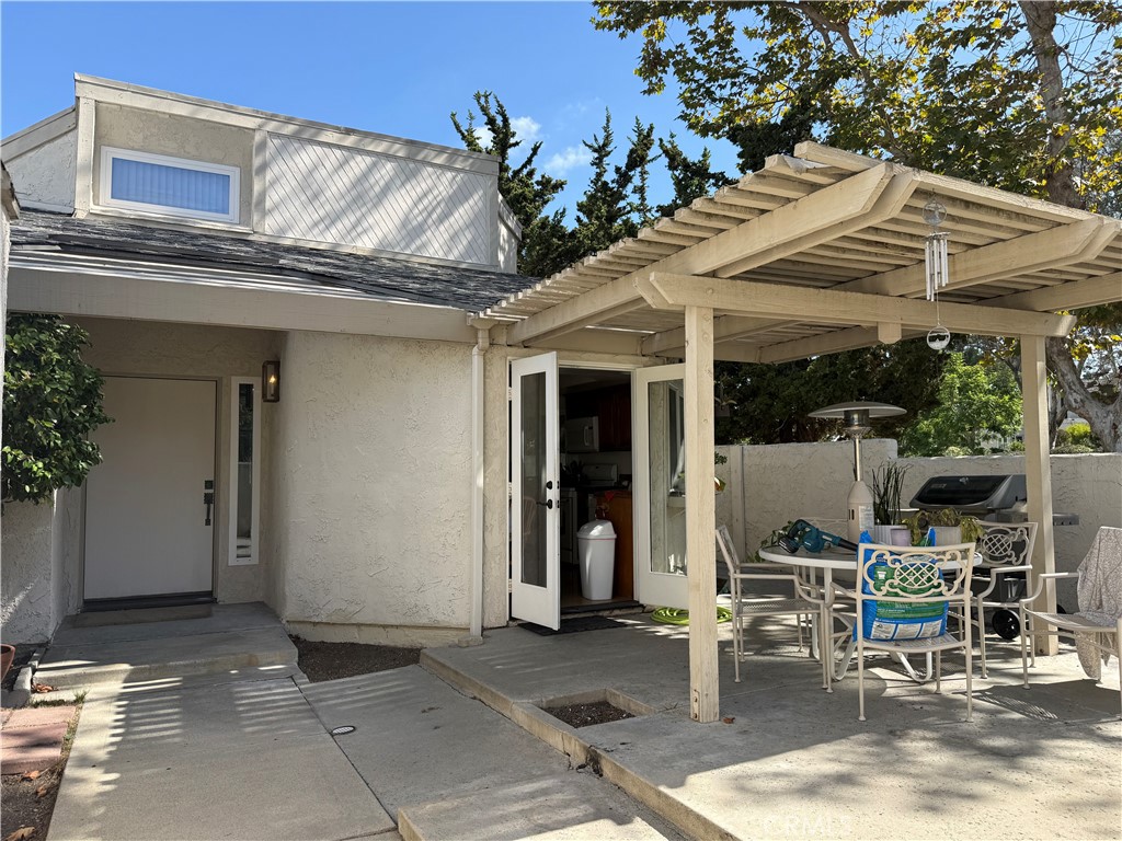 24305 Tahoe Court Property Photo 6