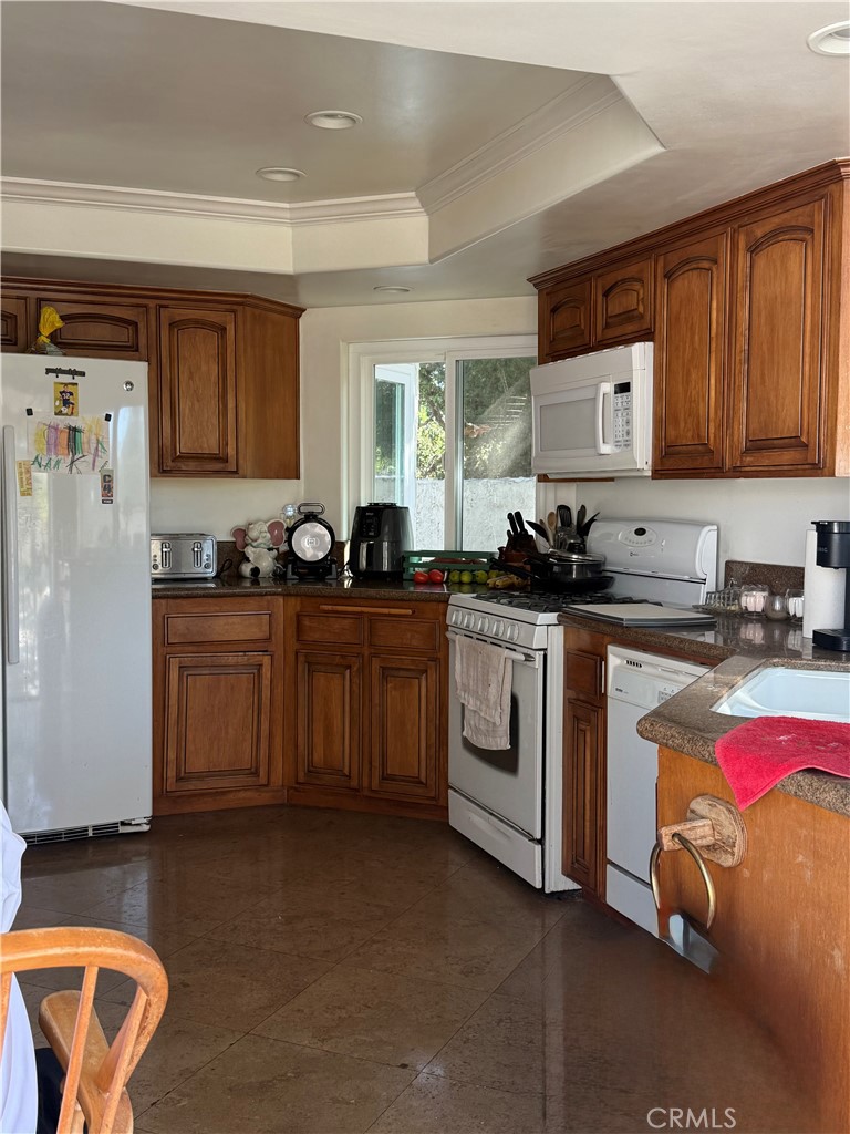 24305 Tahoe Court Property Photo 12