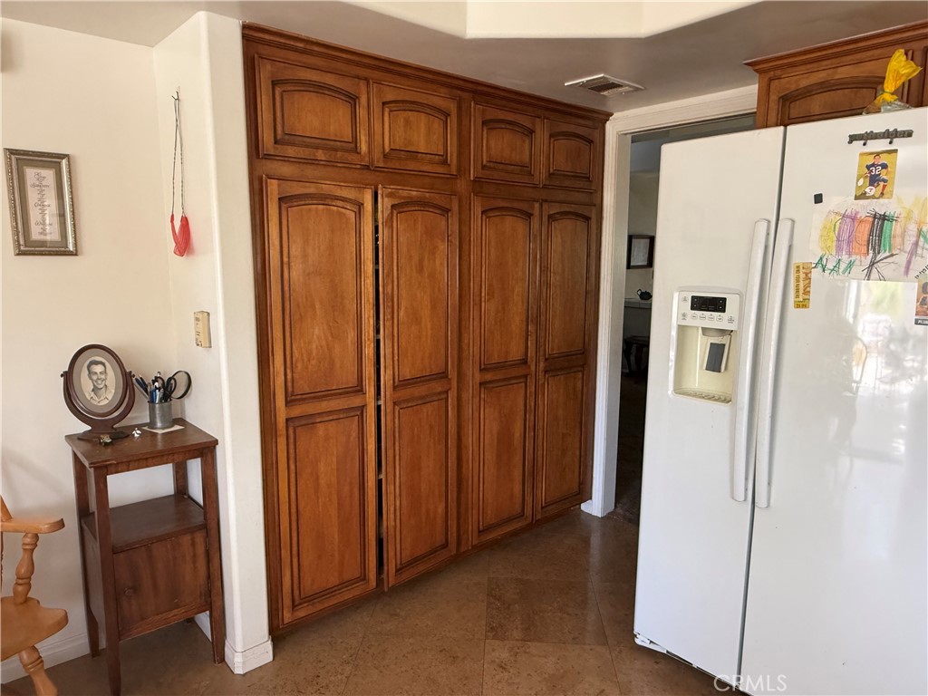 24305 Tahoe Court Property Photo 13