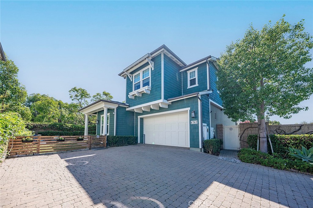 4742 Wentworth Property Photo 1