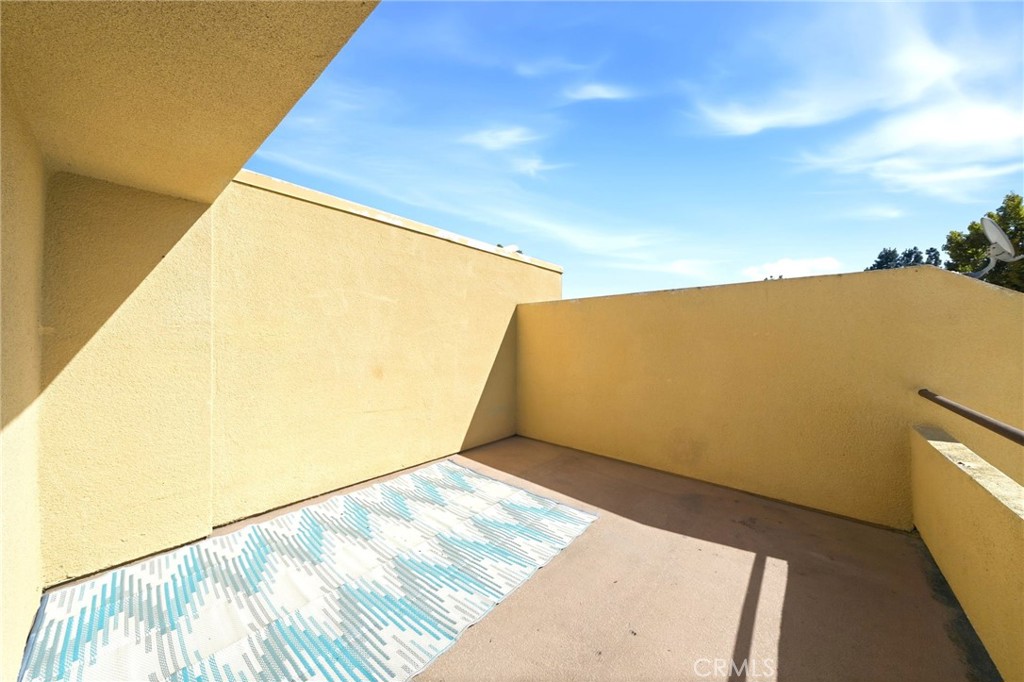 25712 Le Parc 46 Property Photo 4