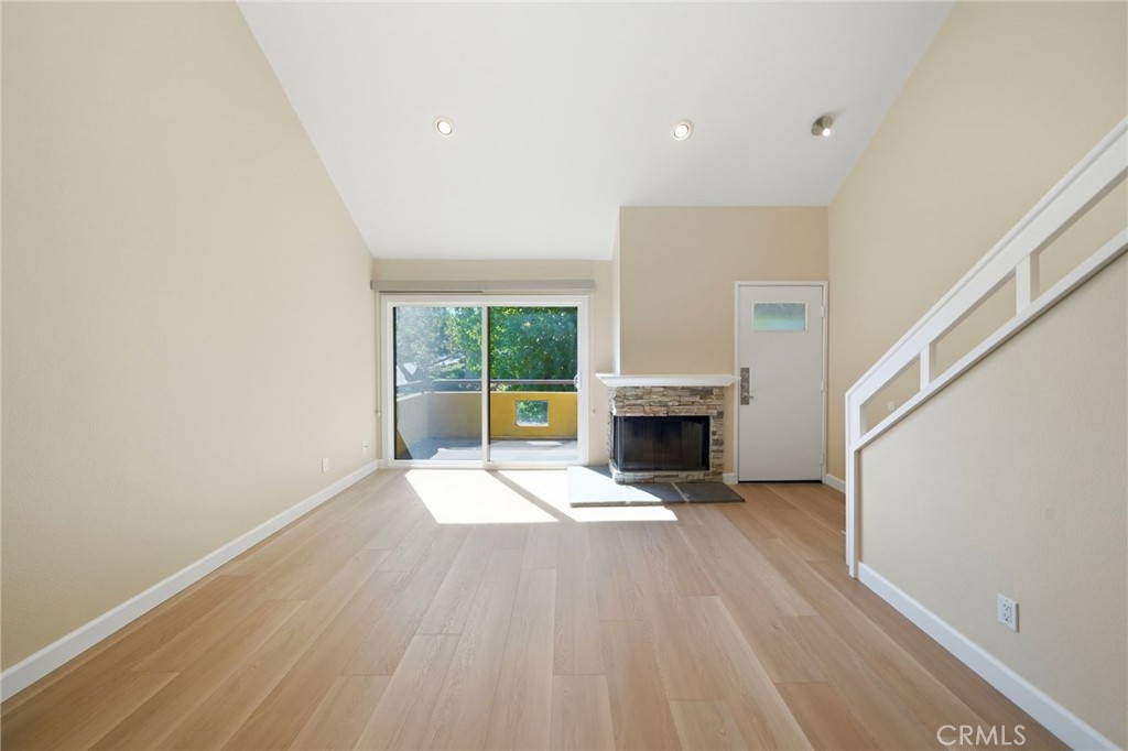 25712 Le Parc 46 Property Photo 8
