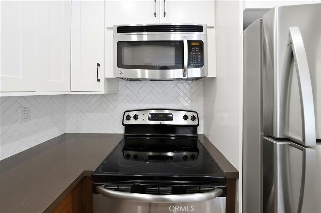 25712 Le Parc 46 Property Photo 16