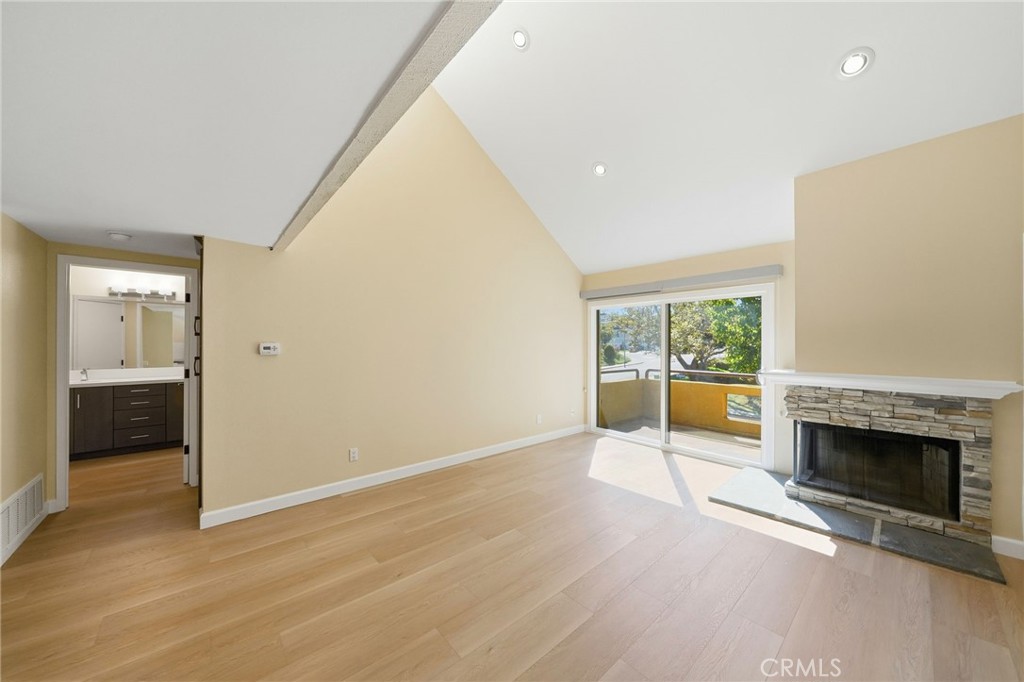 25712 Le Parc 46 Property Photo 19