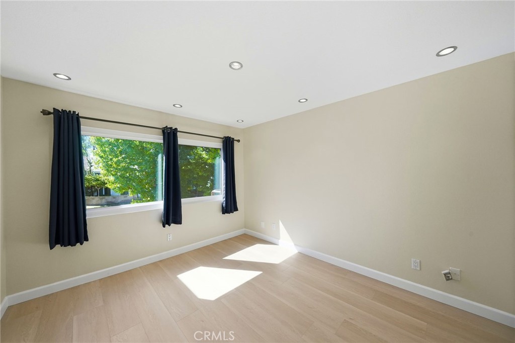 25712 Le Parc 46 Property Photo 22