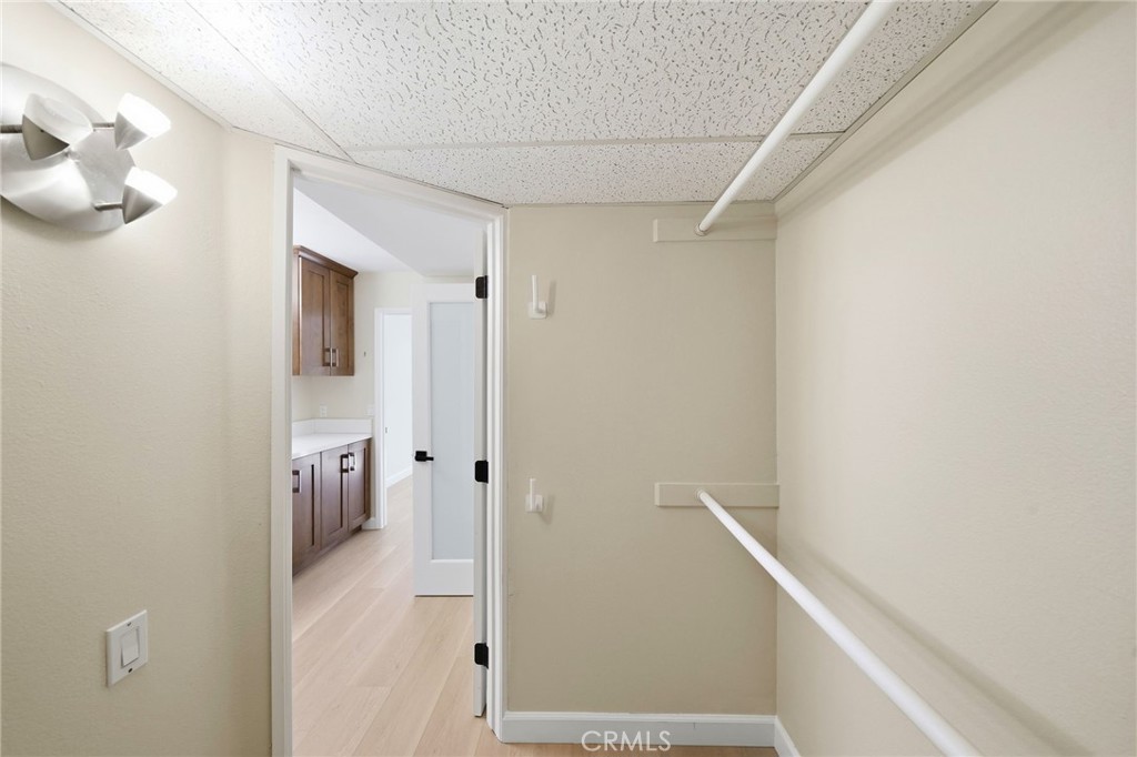 25712 Le Parc 46 Property Photo 25