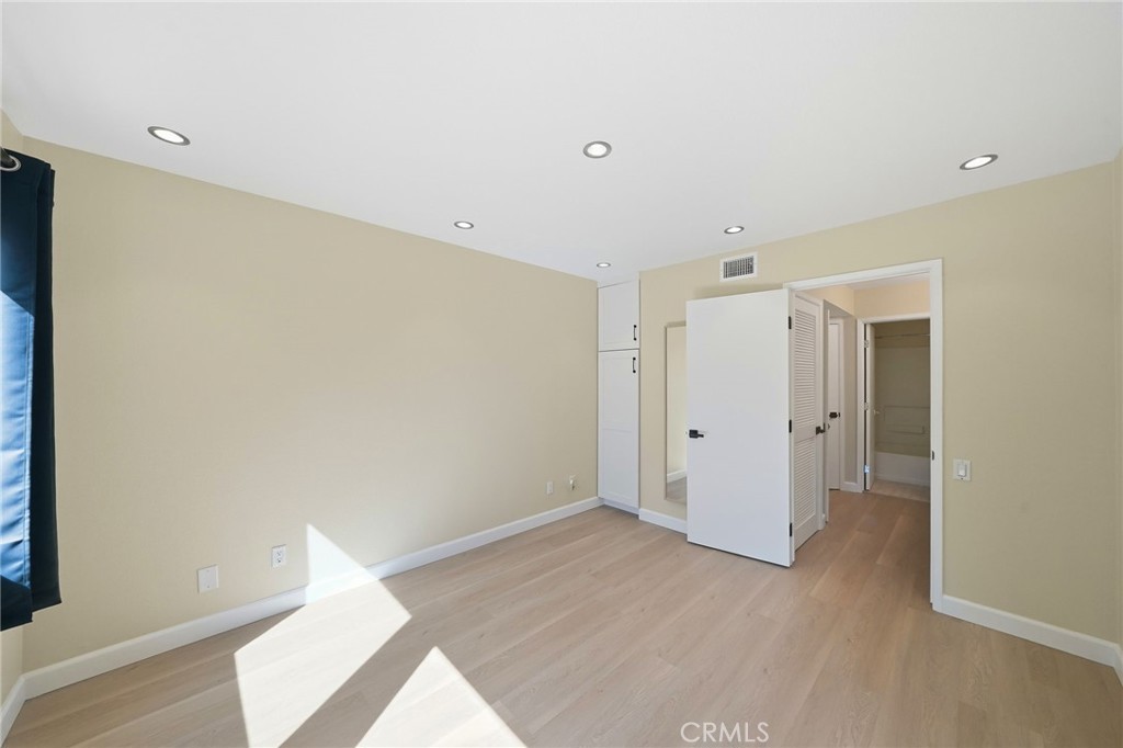 25712 Le Parc 46 Property Photo 26
