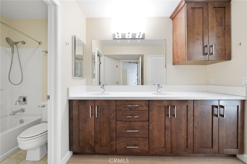25712 Le Parc 46 Property Photo 27