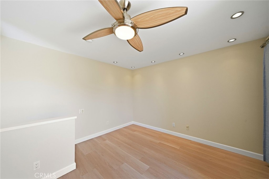 25712 Le Parc 46 Property Photo 32