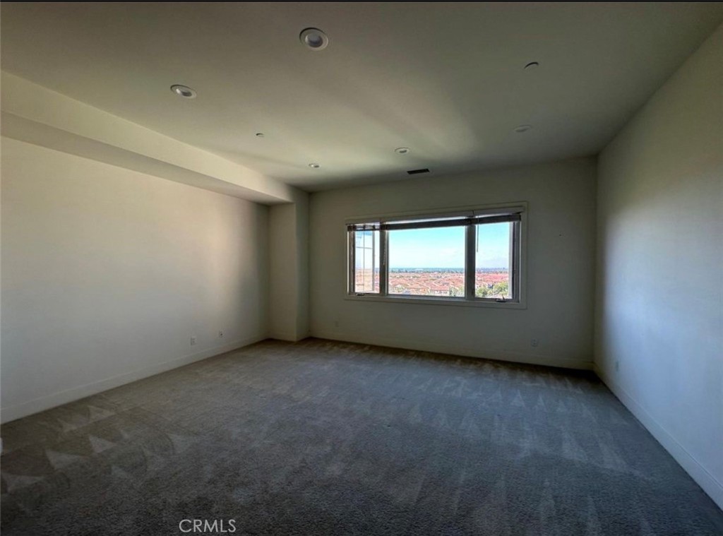 114 Spacial Property Photo 13