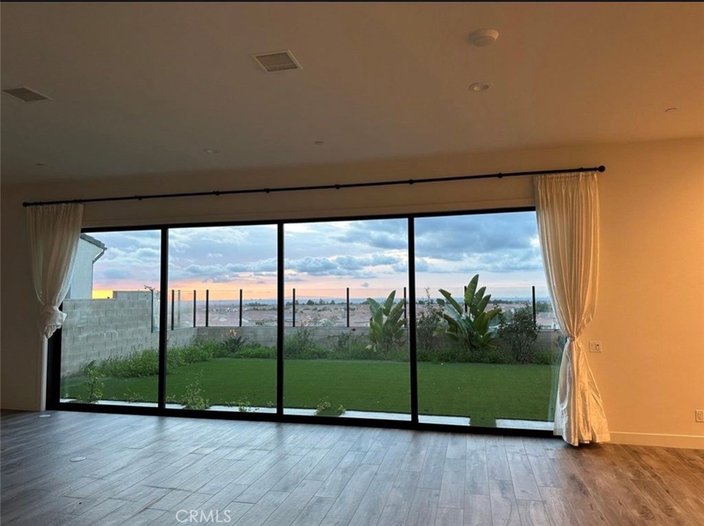 114 Spacial Property Photo 22