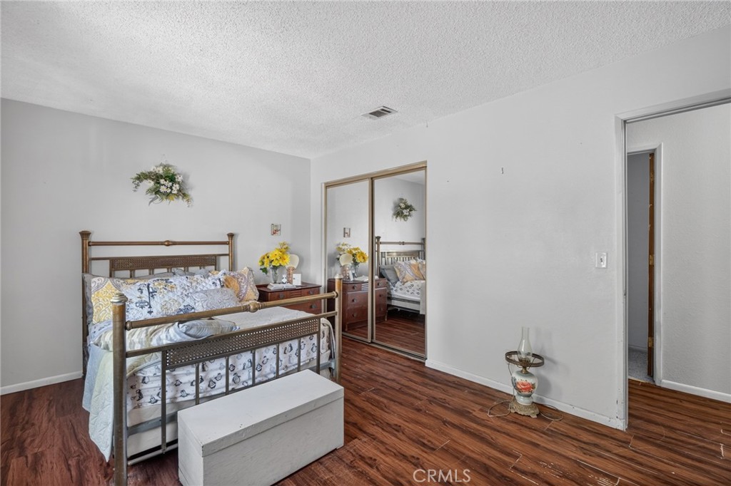 10821 E Avenue R14 Property Photo 14