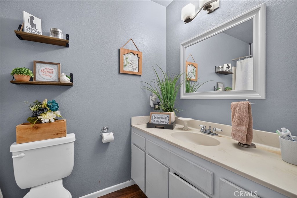 10821 E Avenue R14 Property Photo 24