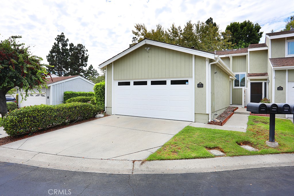 33031 Driftwood Ct Property Photo 1