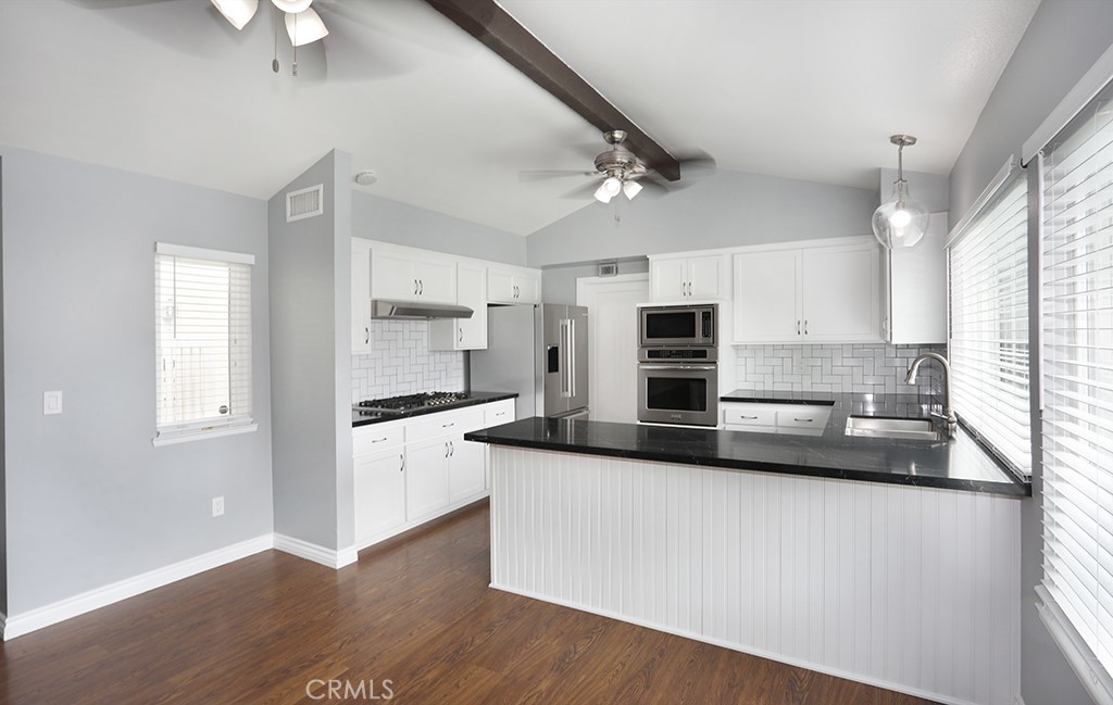 33031 Driftwood Ct Property Photo 5