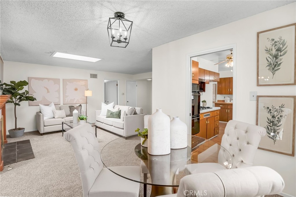 313 N Bel Air Street Property Photo 4
