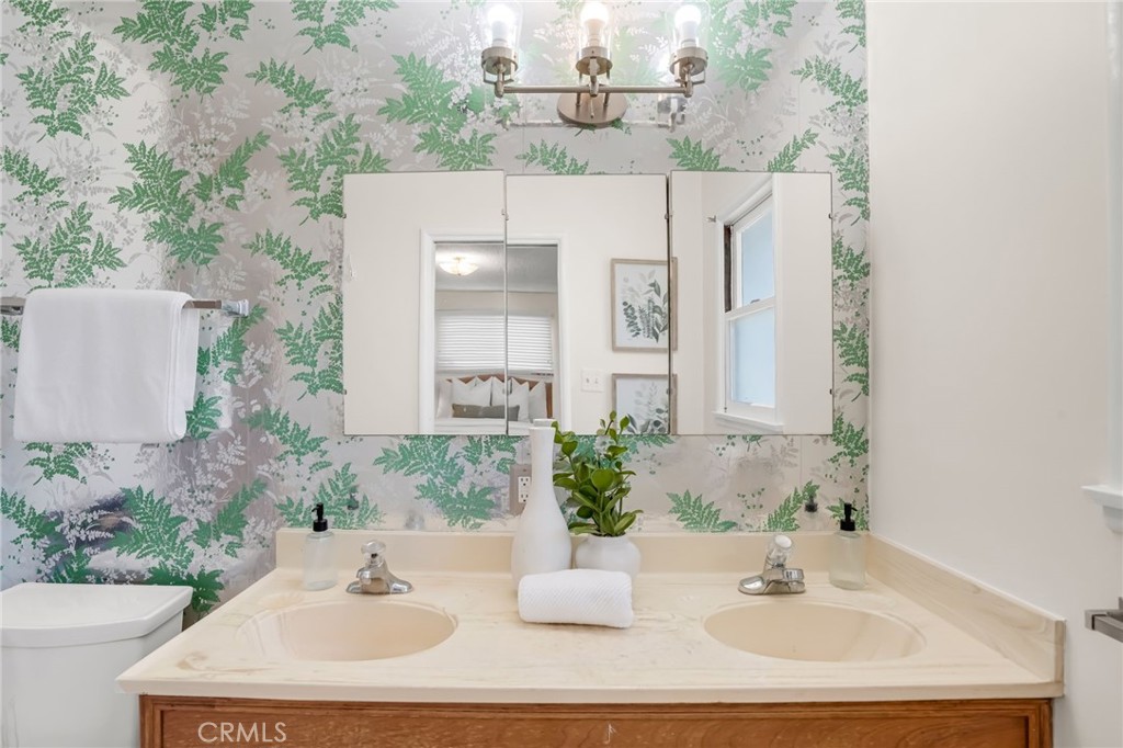 313 N Bel Air Street Property Photo 44