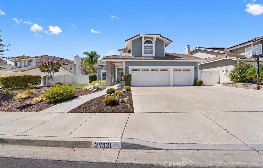 39521 Via Temprano Property Photo 5