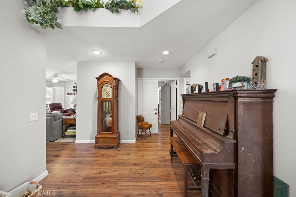 39521 Via Temprano Property Photo 11