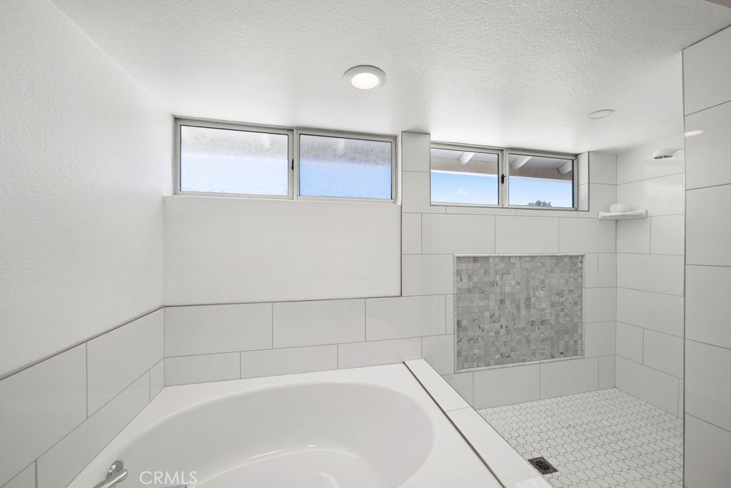 39521 Via Temprano Property Photo 29