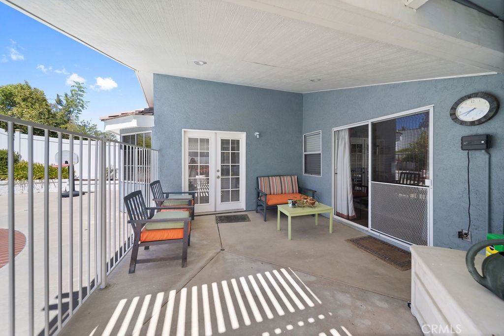39521 Via Temprano Property Photo 43