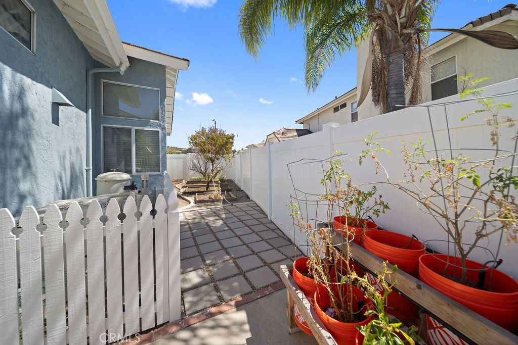 39521 Via Temprano Property Photo 45
