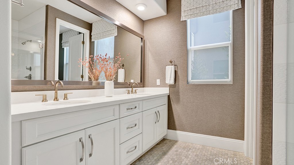111 Frame Property Photo 14