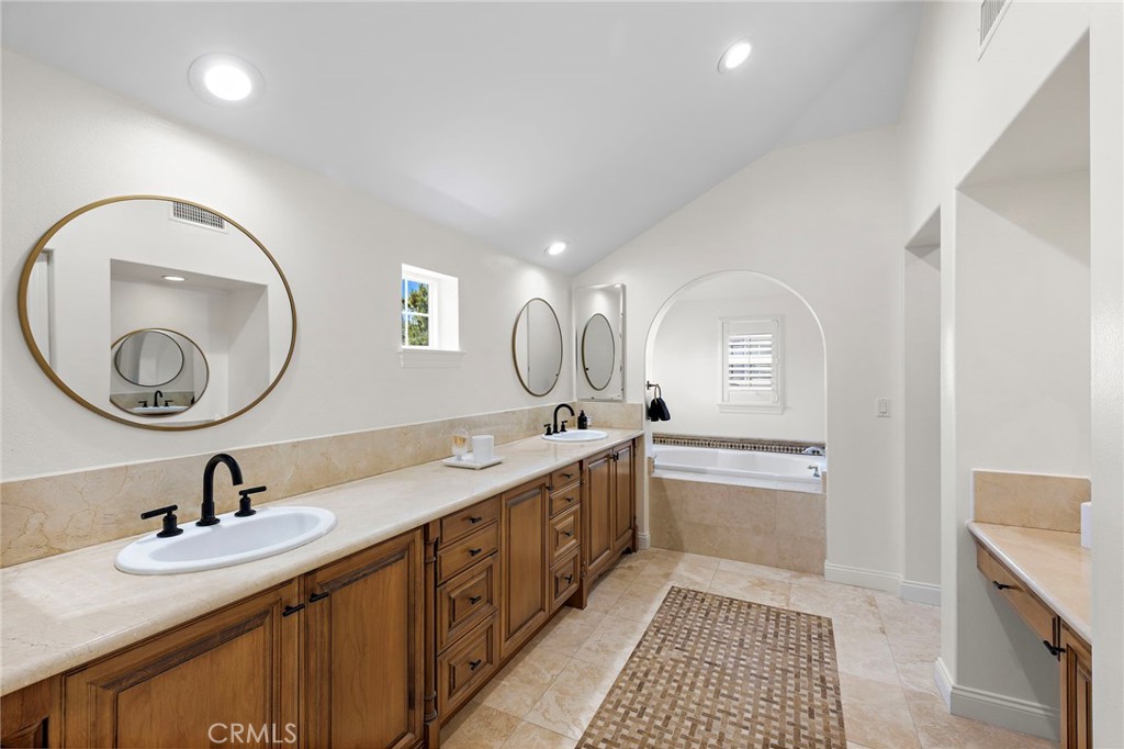 3 Tranquility Place Property Photo 25