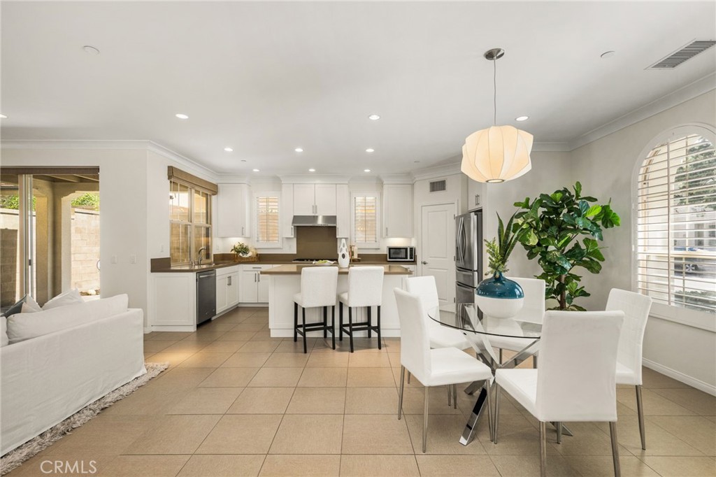61 Cactus Flower Property Photo 6